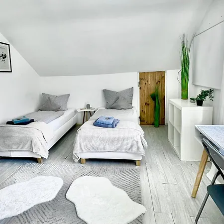 Albglueck 2 Hechingen, 1-7 Personen 아파트